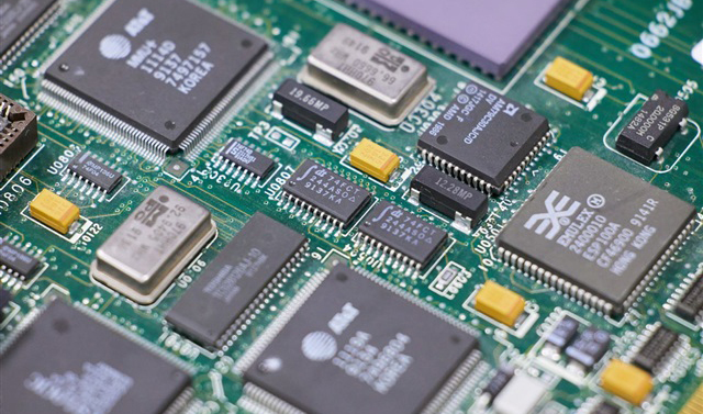 2024年回顧： 集成電路設(shè)計(jì)公司對(duì)云計(jì)算和邊緣人工智能的需求參差不齊